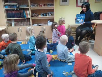 Obisk otrok v Občinski knjižnici Tabor