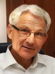 Pogovor s pisateljem Tonetom Peršakom, ministrom za kulturo Republike Slovenije