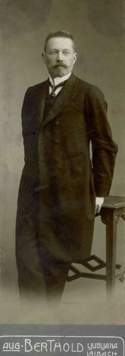 Predavanje prof. ddr. Igorja Grdine Schwentner in njegov čas