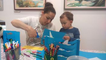 Prisluhnimo pravljici v Občinski knjižnici Polzela Prisluhnimo pravljici v Občinski knjižnici Polzela