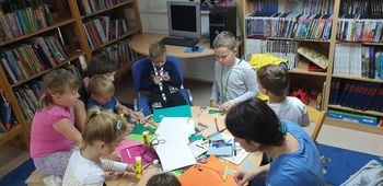 Pravljična urica v Občinski knjižnici Tabor