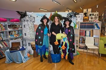 Pravljična zabava s čarovnicama Ulo in Frido v preboldski knjižnici