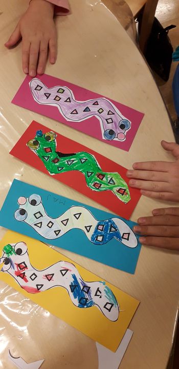 Pravljična ura: »Brati je možno grozdje in fige in knjige« Pravljična ura: »Brati je možno grozdje in fige in knjige«