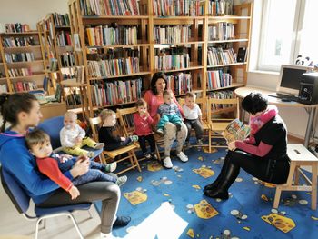 Obisk otrok Vrtca Tabor v Občinski knjižnici Tabor