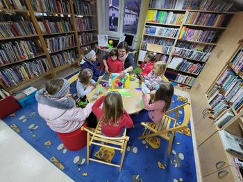 Pravljična urica v Občinski knjižnici Tabor Pravljična urica v Občinski knjižnici Tabor