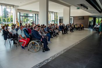 Ko spregovori srce, zmore glava, zmorejo roke