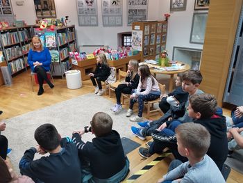 Četrtošolci in petošolci  OŠ Polzela radi berejo smešne zgodbe