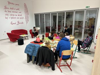 V Občinski knjižnici Braslovče je zadišalo po pravljici 