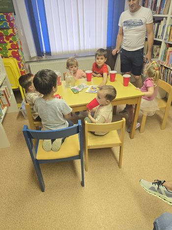 Poročilo o pravljični urici v Izposojevališču Griže