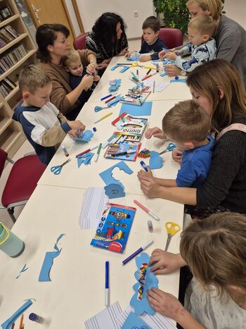 Rojstnodnevna pravljica v Občinski knjižnici Braslovče