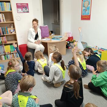 Prvošolci POŠ Tabor na obisku v Občinski knjižnici Tabor