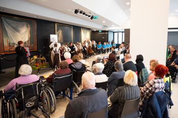 Ko spregovori srce, zmore glava, zmorejo roke 