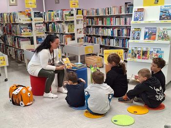 Oktober 2025: JUHUHU, KNJIŽNICA JE TU!