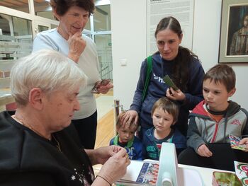 Večer ustvarjanja v Občinski knjižnici Polzela Večer ustvarjanja v Občinski knjižnici Polzela