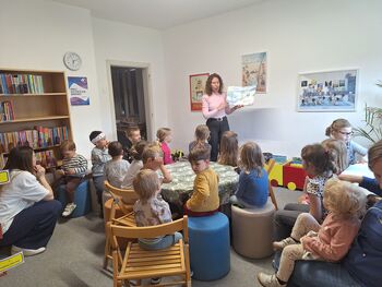 Aprilska pravljična urica v Občinski knjižnici Tabor