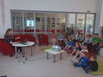 Otroci Vrtca Braslovče odkrivali življenje na kmetiji