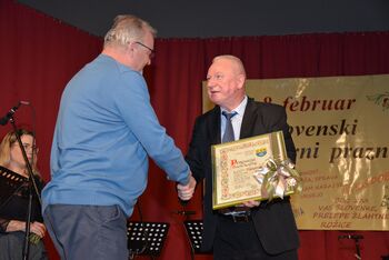 Ob slovenskem kulturnem prazniku v Oplotnici prvič podelili Priznanje Tineta Lesjaka