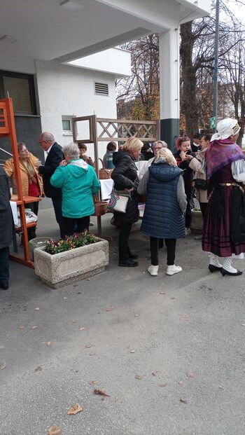 Vseslovensko srečanje rokodelcev društev upokojencev.