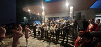 ČAROBNO PREDNOVOLETNO DESKLANSKO DRUŽENJE