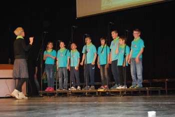 UČENCI OŠ ANE GALE SEVNICA PELI V ŽALCU