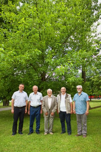 V parku na Frankolovem smo se s posaditvijo dreves spomnili prejemnikov zlatih vojniških grbov v Krajevni skupnosti Frankolovo
