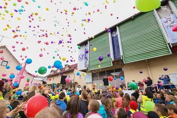 Trebnje so preplavili pisani baloni