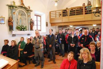 ENAJSTIČ PO POTI JANEZA KMETA