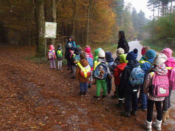 Otroci iz vrtca Cirkovce na izletu z vlakom