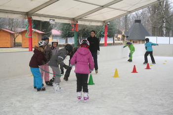 Učenci na obisku v domu upokojencev Učenci na obisku v domu upokojencev