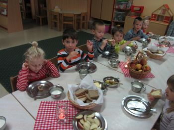 Tradicionalni slovenski zajtrk v Vrtcu Cirkovce