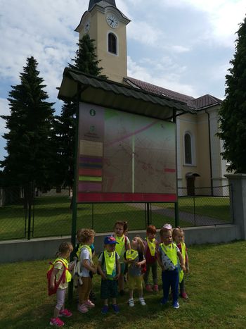 Otroci iz skupine Zvezdice na izletu