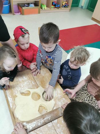 V Vrtcu Cirkovce je zadišalo po pustnih krofih