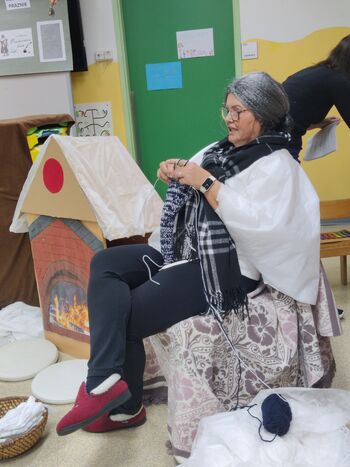 GLASBENA PRAVLJICA: ŽIVALI PRI BABICI ZIMI