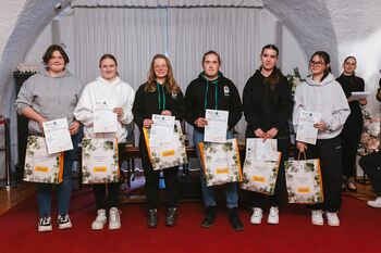 Mladi navdušili s cvetličnimi dekoracijami