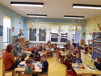 Za zajtrk tradicionalne slovenske dobrote tudi v Vrtcu Tržič