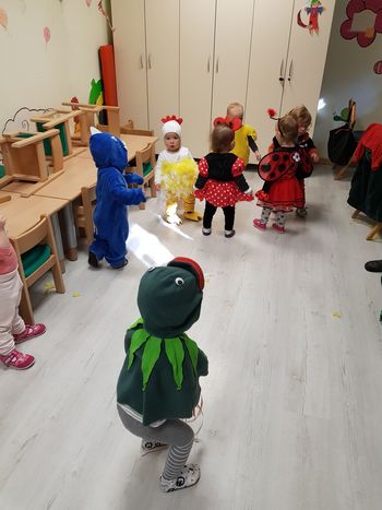 PUSTNI TOREK KOT SE ŠIKA