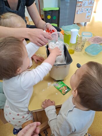 PRI NAS DIŠI PO KRUHU 