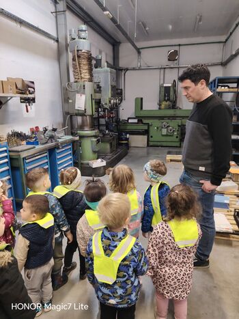 V SVETU STROJEV IN KOVINE: NAŠ OBISK V PODJETJU ZIAL V SVETU STROJEV IN KOVINE: NAŠ OBISK V PODJETJU ZIAL