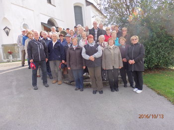 Upokojenci na izletu V NEZNANO