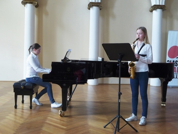 Učenka OŠ Bled uspešna na 6. slovenski Glasbeni olimpijadi