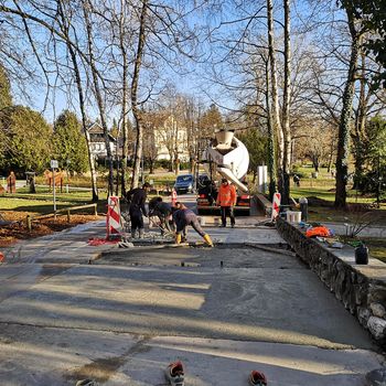 Obnova Jezerske promenade in testni polji