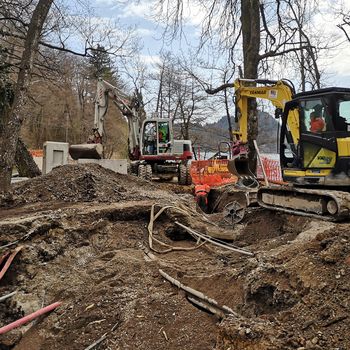 Dela v Mali Zaki – Za gradom 