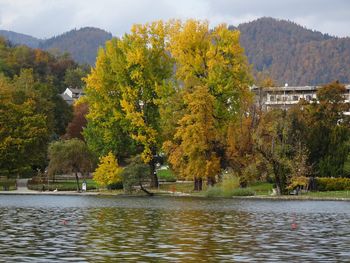 Sedem temeljev Strategije trajnostnega razvoja Občine Bled 2030