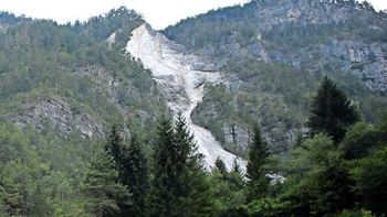 Zbiranje podatkov o zemeljskih plazovih