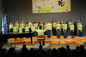 Decembrski spletni koncerti DO RE MI