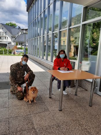 Novo množično cepljenje, aktivno okuženih šest občank in občanov