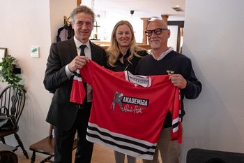 Mednarodno priznanje Akademiji Rudija Hitija