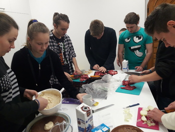 PUM-ovci medse vabimo nove prijatelje PUM-ovci medse vabimo nove prijatelje