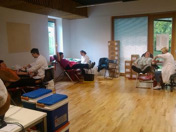 Hvala krvodajalkam in krvodajalcem Hvala krvodajalkam in krvodajalcem