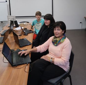 Znanje slepega tipkanja kot prednost pri iskanju zaposlitve